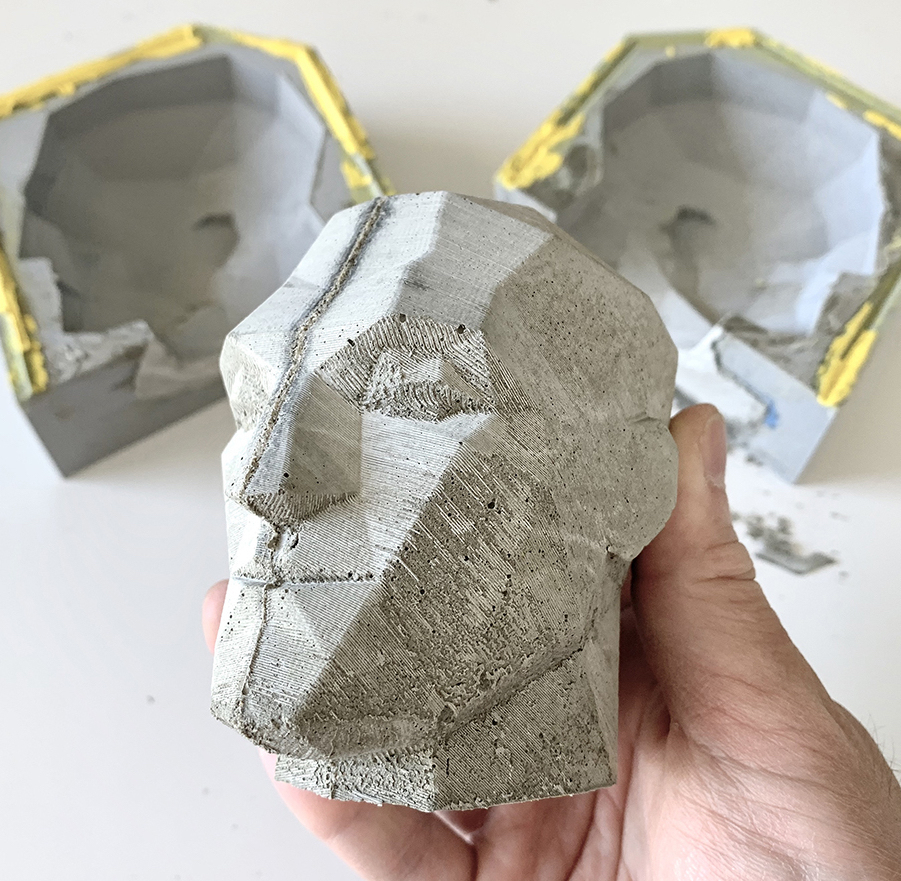Peça de cabeça impress 3D com molde para concreto